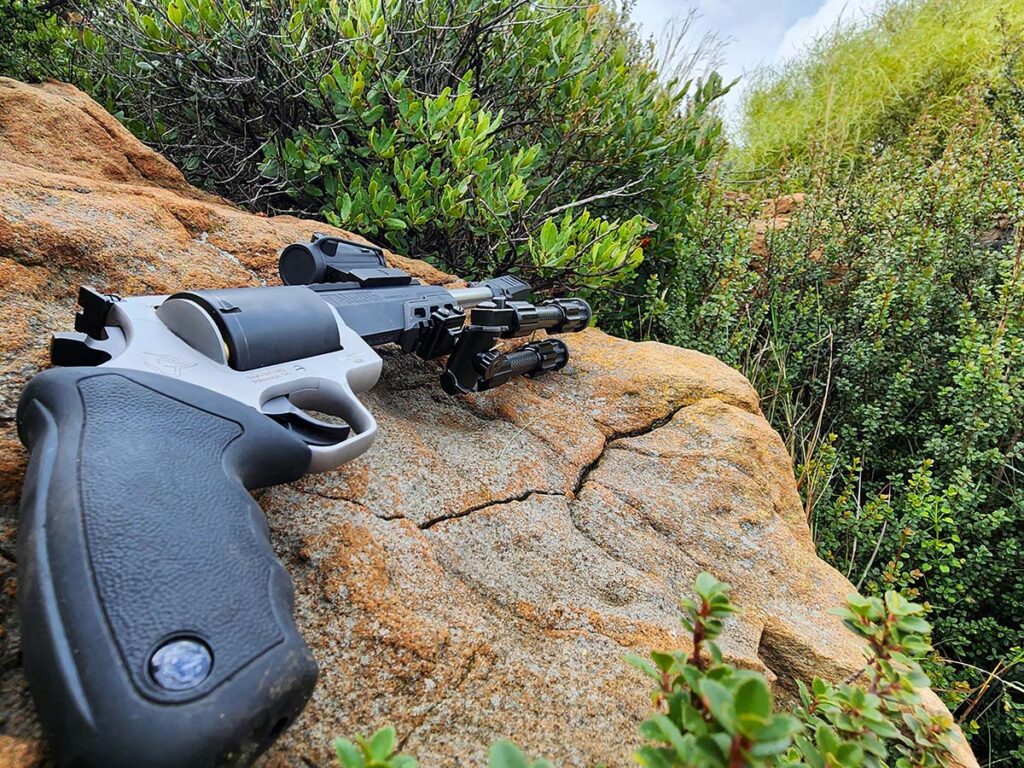 Scrambling through bushes and climbing up mountains, the revolver was a joy to carry.