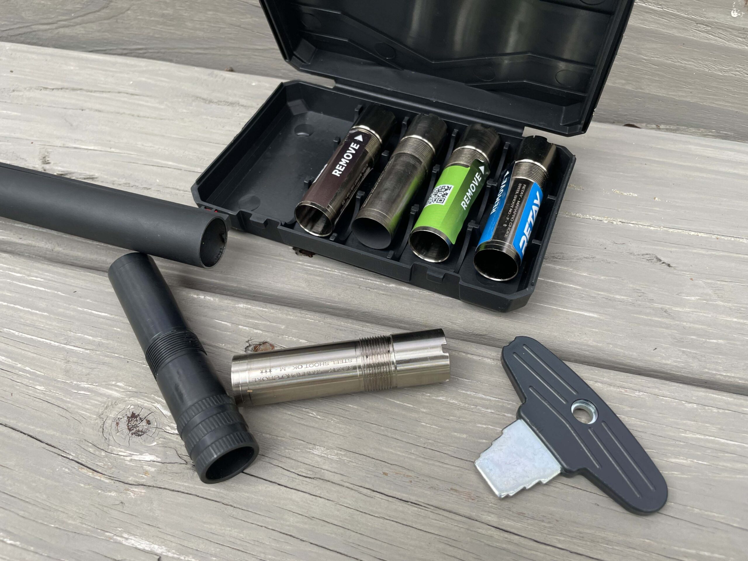 A total of 6 choke tubes are included. If you need a specialized tube, the Reaty Ace is compatible with Crio choke tubes.